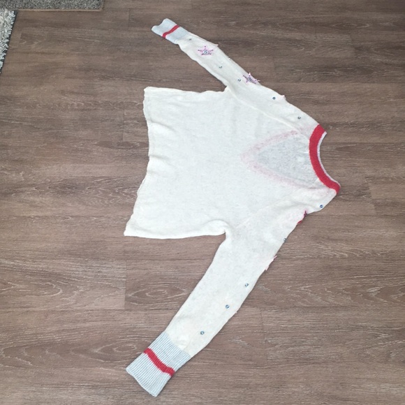 Wildfox Power Icons Quincy Sweater - in Vintage Lace - Picture 12 of 16